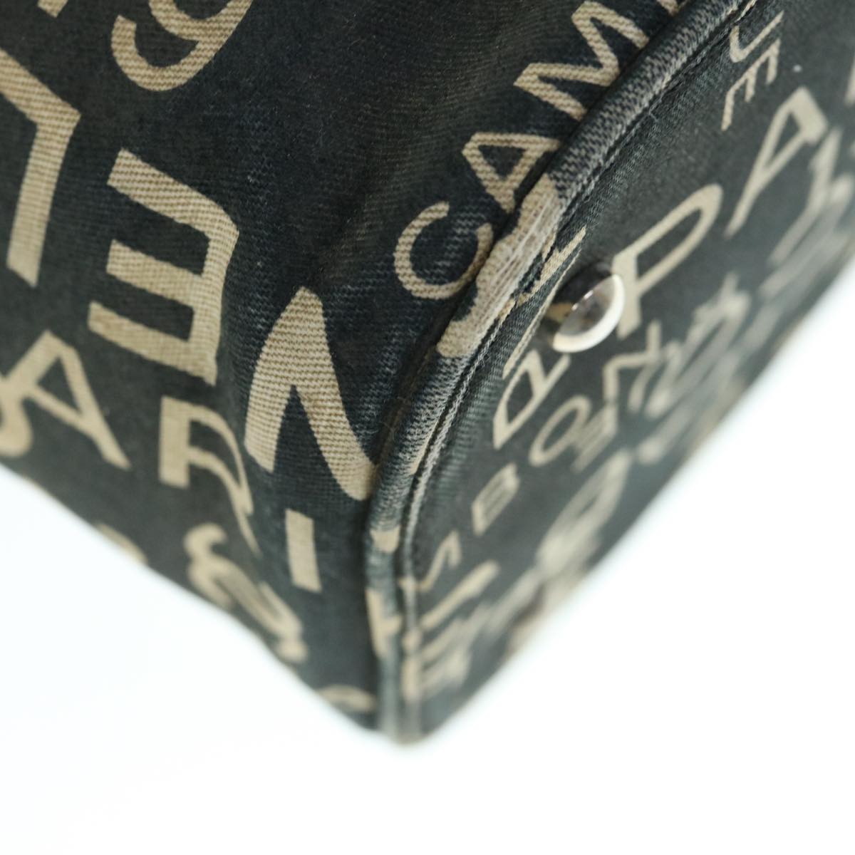 CHANEL Bycy Vanity Cosmetic Pouch Canvas Black CC Auth bs11565