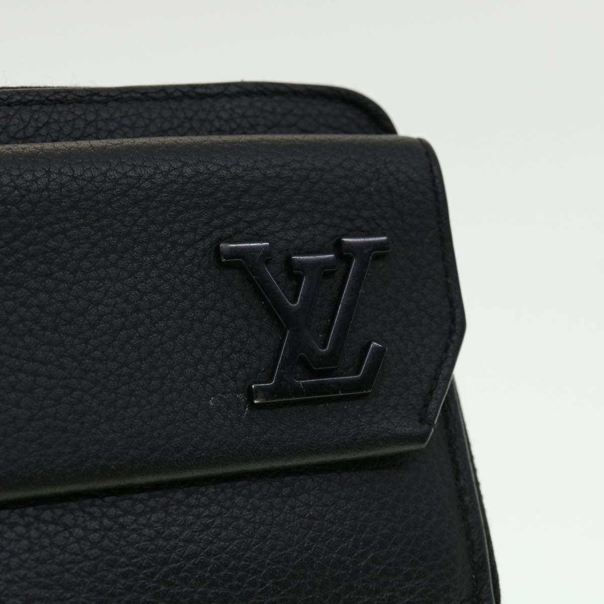 LOUIS VUITTON Aerogram Zippy Long Wallet Grain Leather Black M69831 Auth bs1818