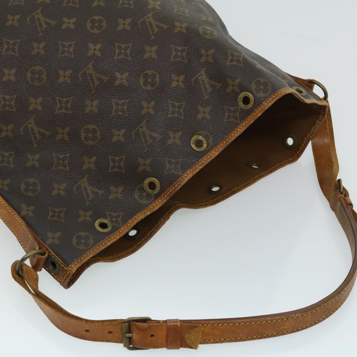 LOUIS VUITTON Monogram Noe Shoulder Bag M42224 LV Auth bs2169