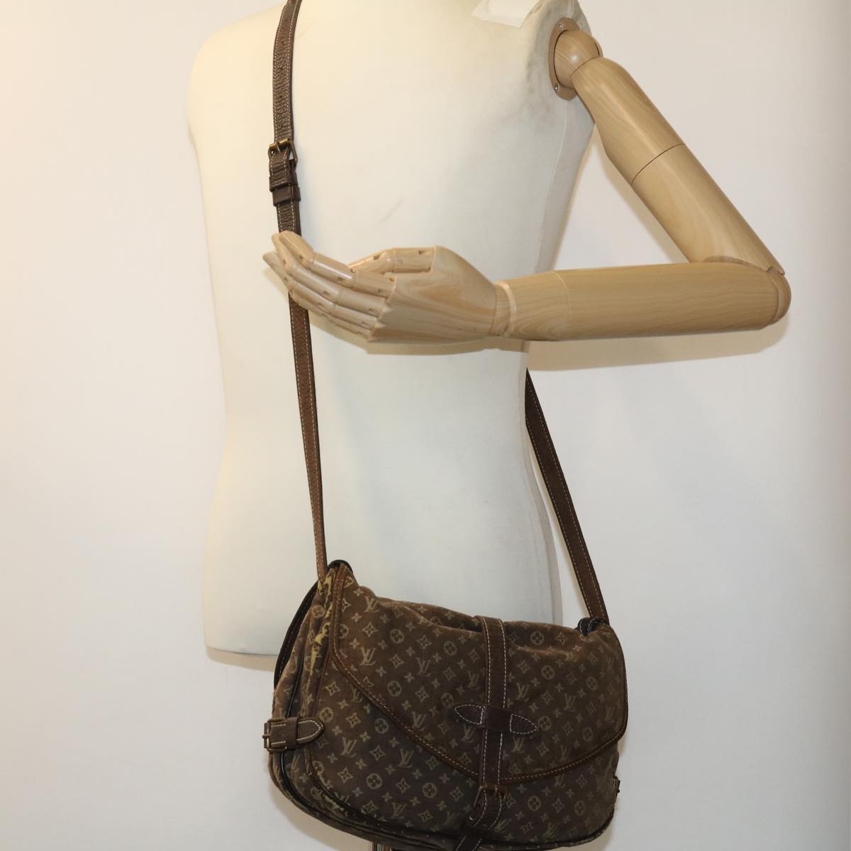 LOUIS VUITTON Monogram Mini Lin SaumurPM ShoulderBag Brown M95227 LV Auth bs2232