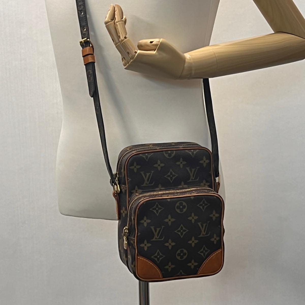 LOUIS VUITTON Monogram Amazon Shoulder Bag M45236 LV Auth bs2371