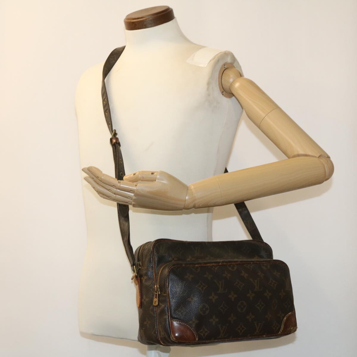 LOUIS VUITTON Monogram Nile Shoulder Bag M45244 LV Auth bs2416