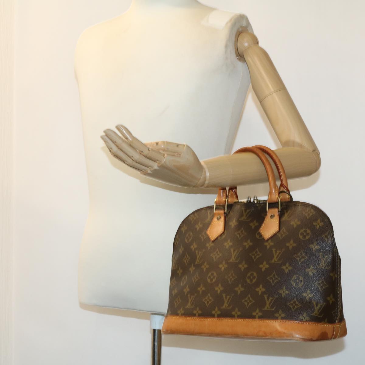 LOUIS VUITTON Monogram Alma Hand Bag M51130 LV Auth bs2502