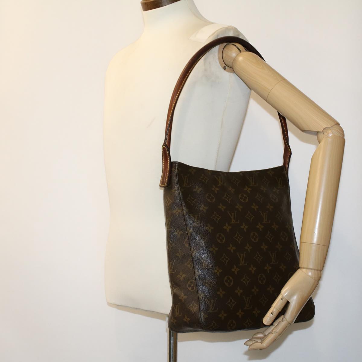 LOUIS VUITTON Monogram Looping GM Shoulder Bag M51145 LV Auth bs3169