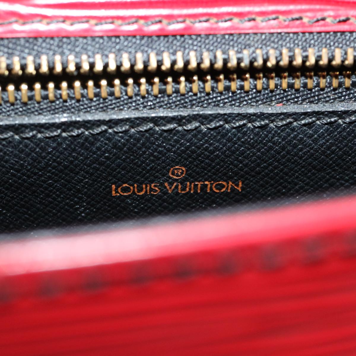 LOUIS VUITTON Epi Saint Cloud GM Shoulder Bag Red M52197 LV Auth bs3286