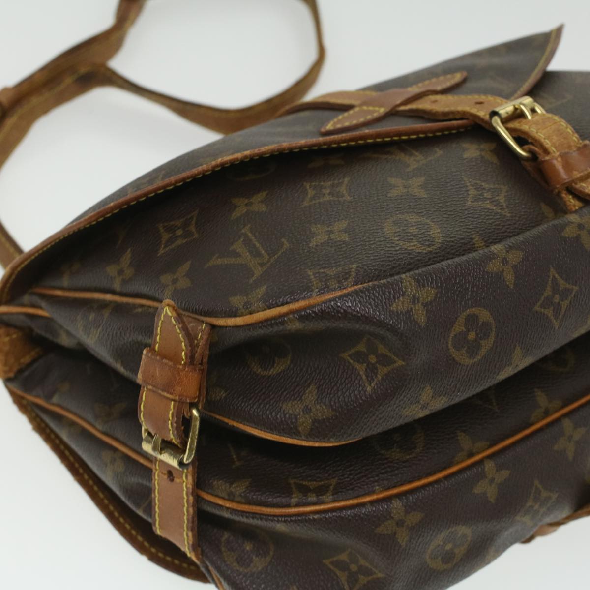 LOUIS VUITTON Monogram Saumur 30 Shoulder Bag M42256 LV Auth bs3424