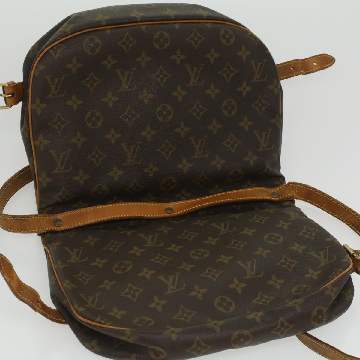 LOUIS VUITTON Monogram Saumur 30 Shoulder Bag M42256 LV Auth bs3424