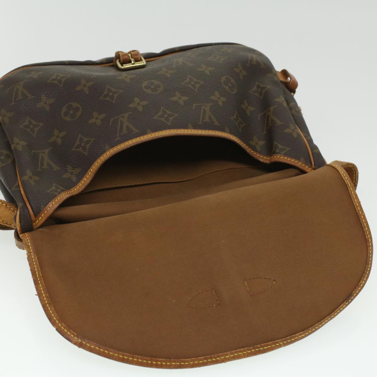 LOUIS VUITTON Monogram Saumur 30 Shoulder Bag M42256 LV Auth bs3424