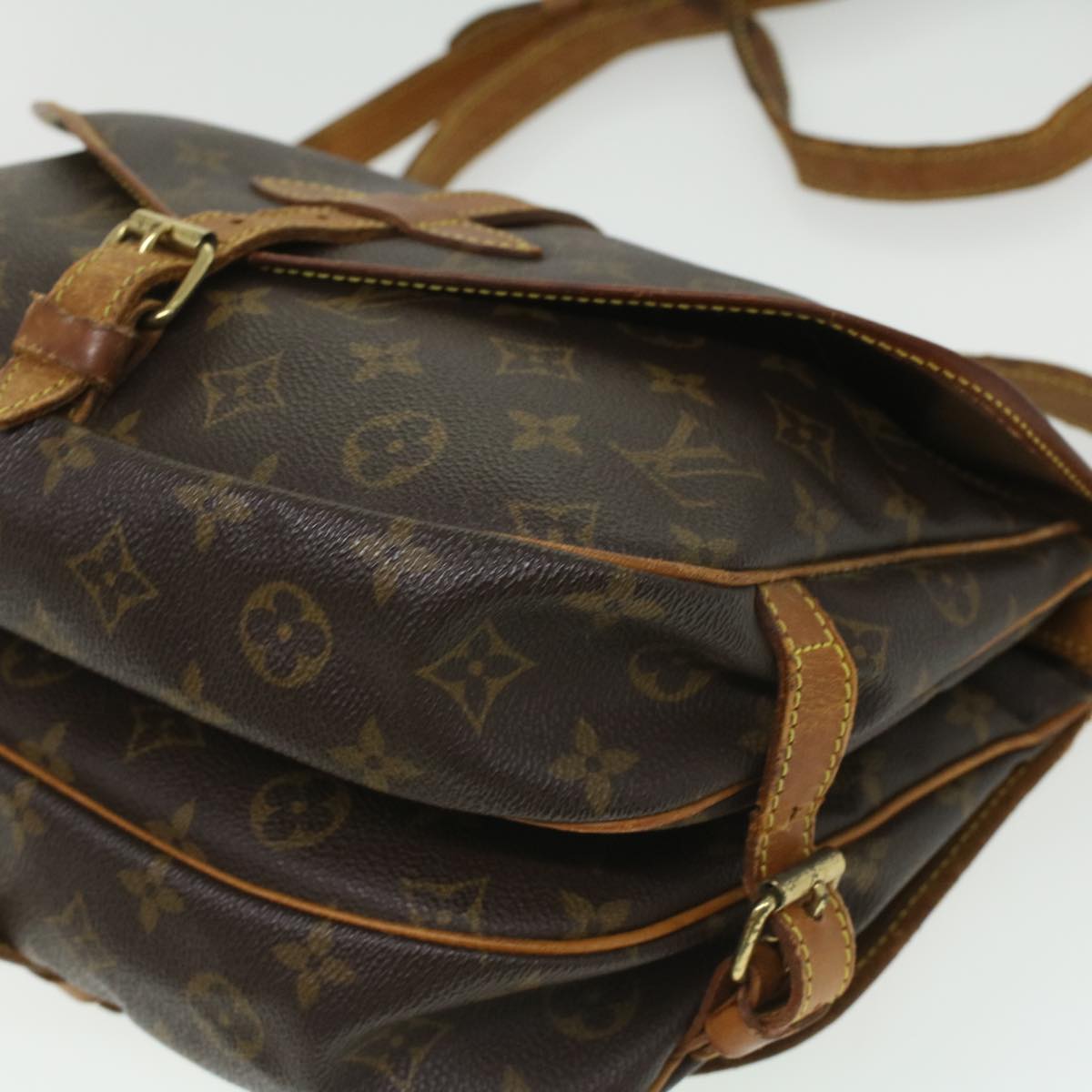 LOUIS VUITTON Monogram Saumur 30 Shoulder Bag M42256 LV Auth bs3424