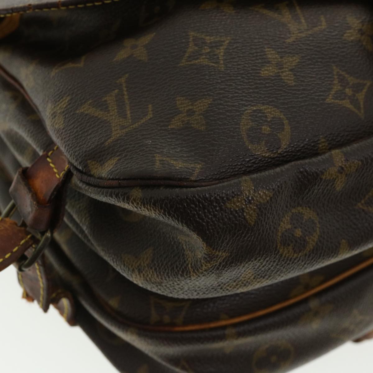 LOUIS VUITTON Monogram Saumur 30 Shoulder Bag M42256 LV Auth bs3518