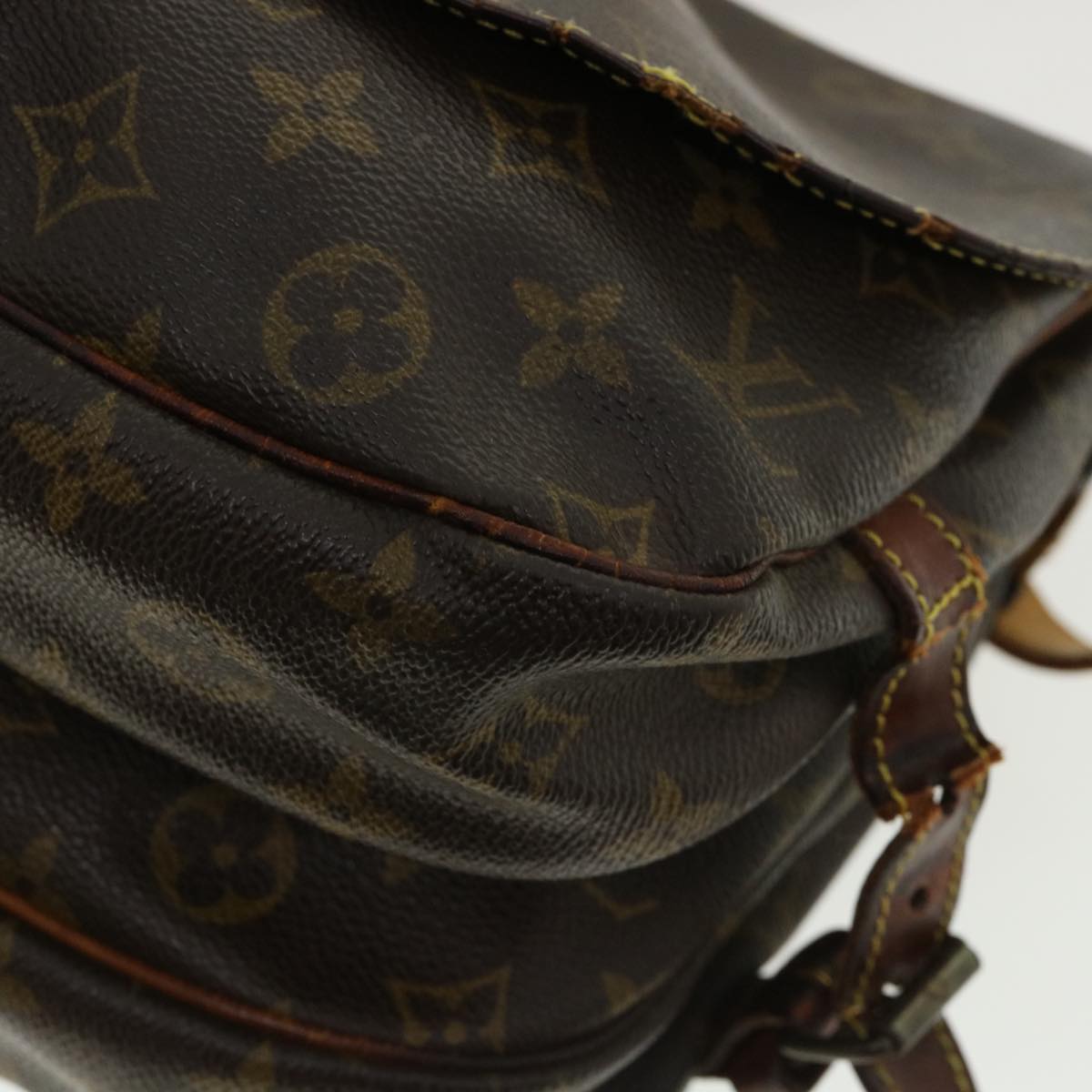 LOUIS VUITTON Monogram Saumur 30 Shoulder Bag M42256 LV Auth bs3518