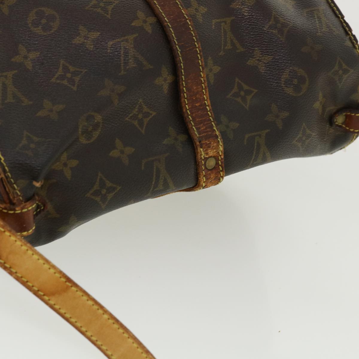 LOUIS VUITTON Monogram Saumur 30 Shoulder Bag M42256 LV Auth bs3518