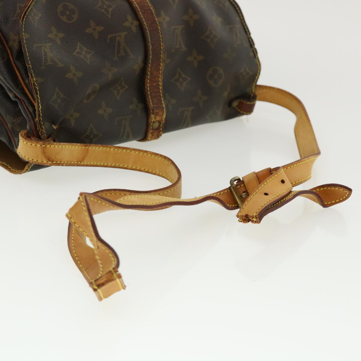 LOUIS VUITTON Monogram Saumur 30 Shoulder Bag M42256 LV Auth bs3518