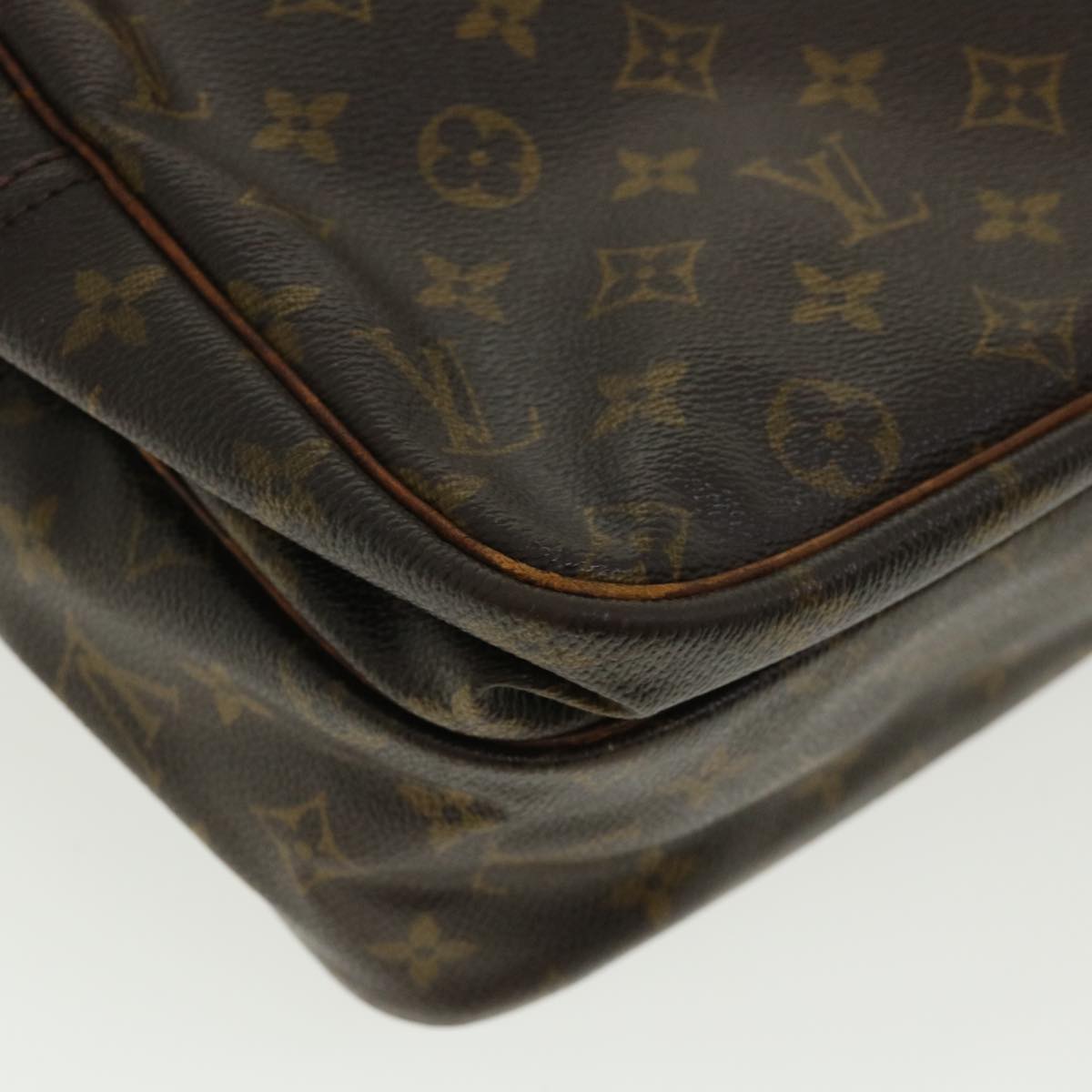 LOUIS VUITTON Monogram Reporter GM Shoulder Bag M45252 LV Auth bs3817