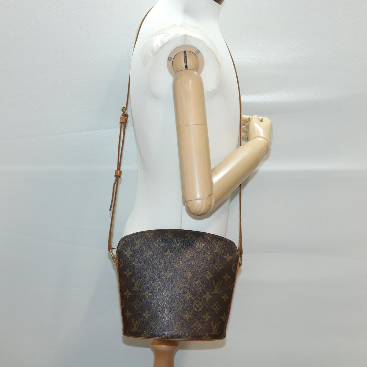 LOUIS VUITTON Monogram Drouot Shoulder Shoulder Bag M51290 LV Auth bs3989