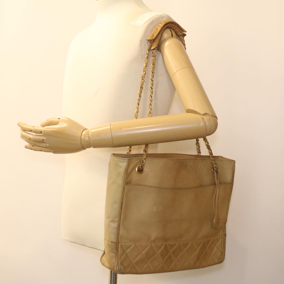 CHANEL Chain Shoulder Bag Lamb Skin Beige CC Auth bs4112