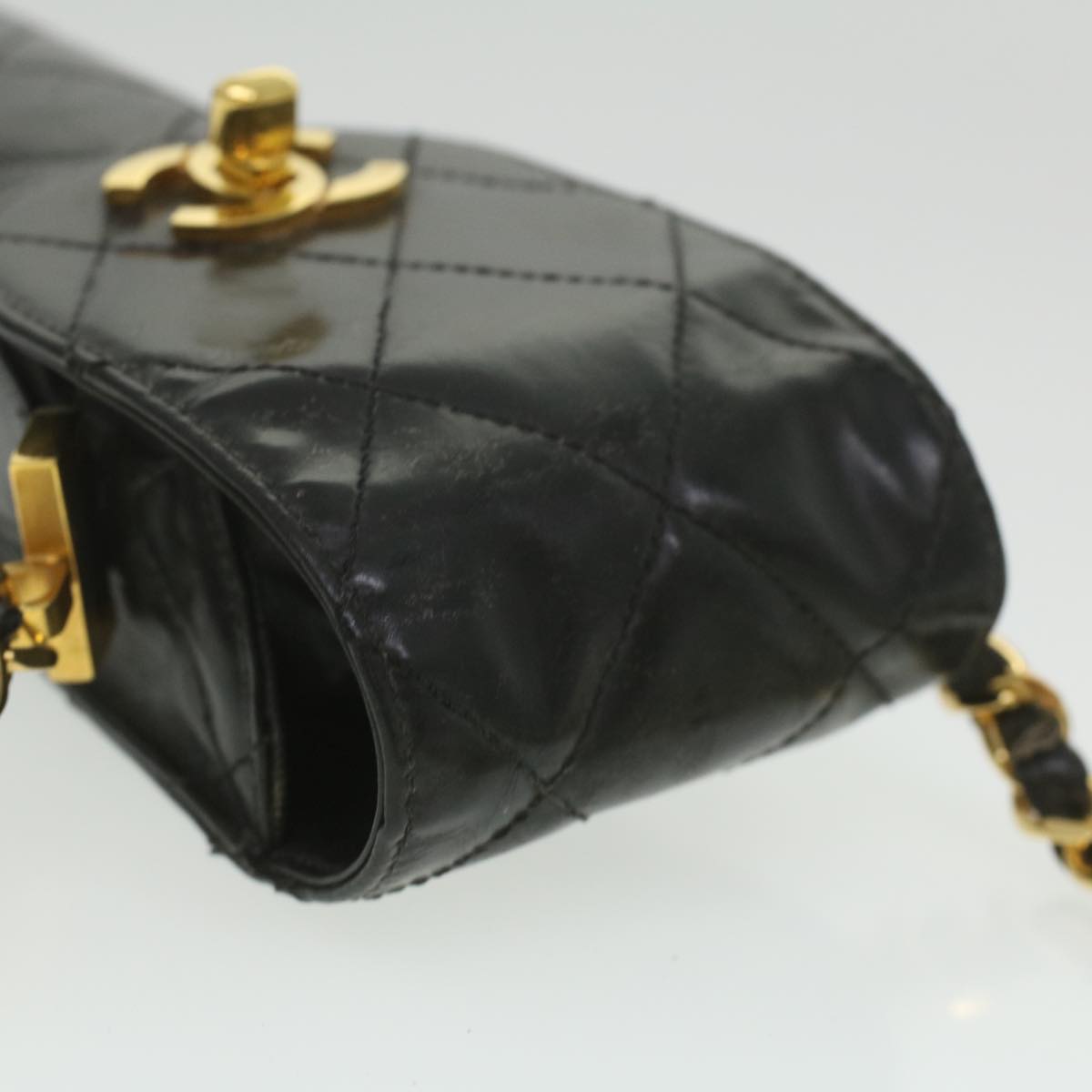 CHANEL Matelasse Chain Shoulder Bag Enamel Black CC Auth bs4141