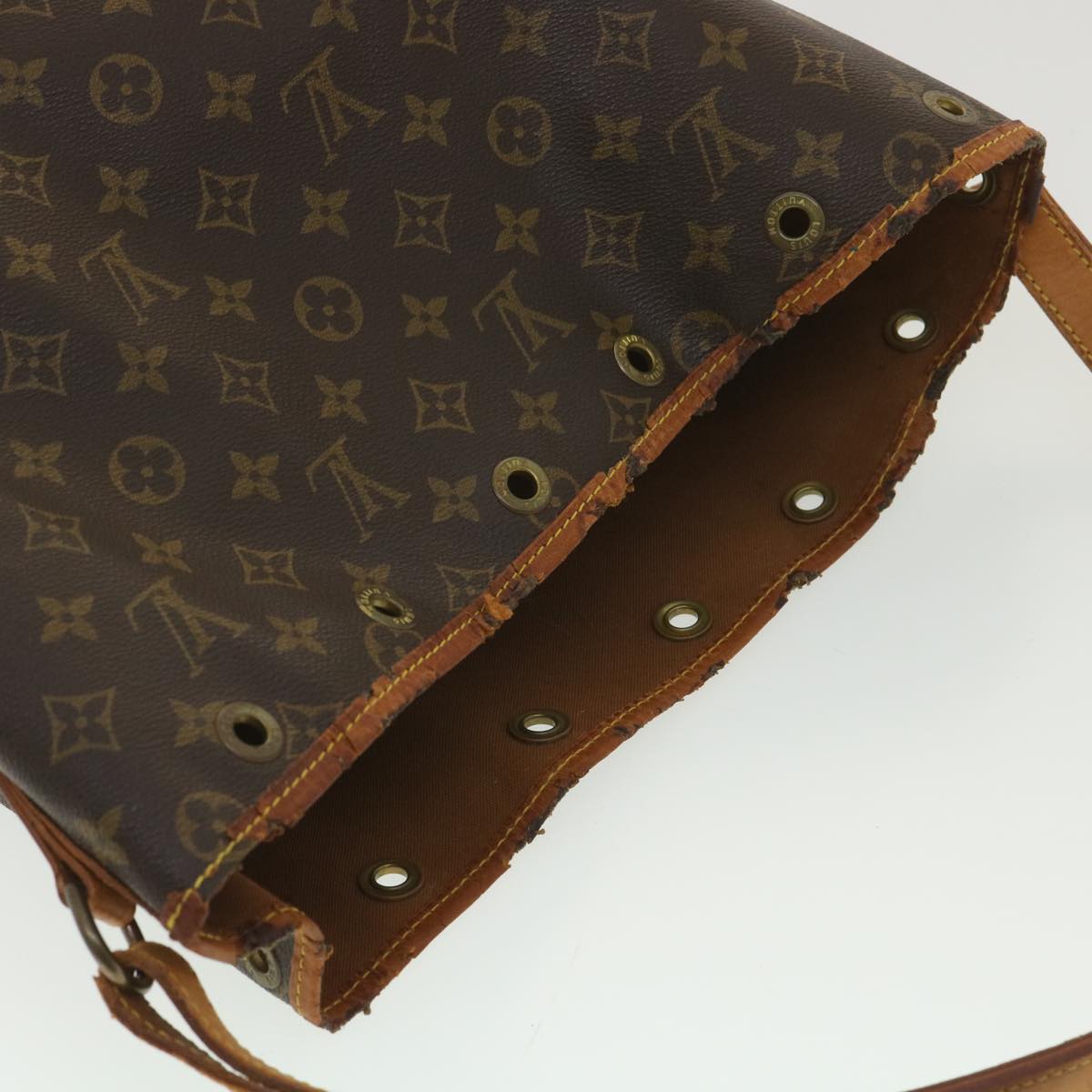 LOUIS VUITTON Monogram Noe Shoulder Bag M42224 LV Auth bs4179