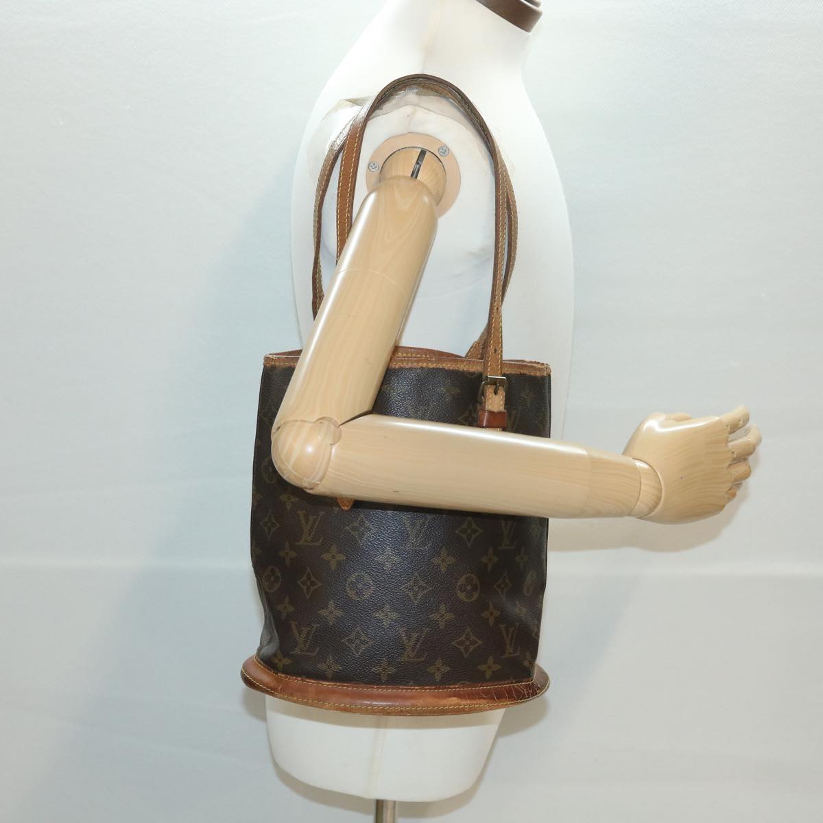 LOUIS VUITTON Monogram Bucket PM Shoulder Bag Vintage M42238 LV Auth bs4210