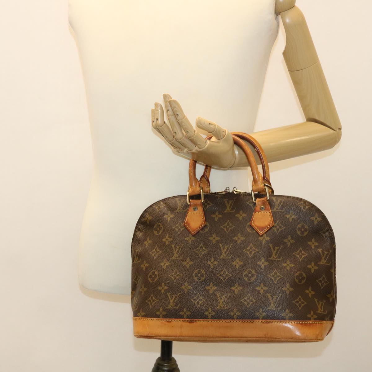 LOUIS VUITTON Monogram Alma Hand Bag M51130 LV Auth bs4364