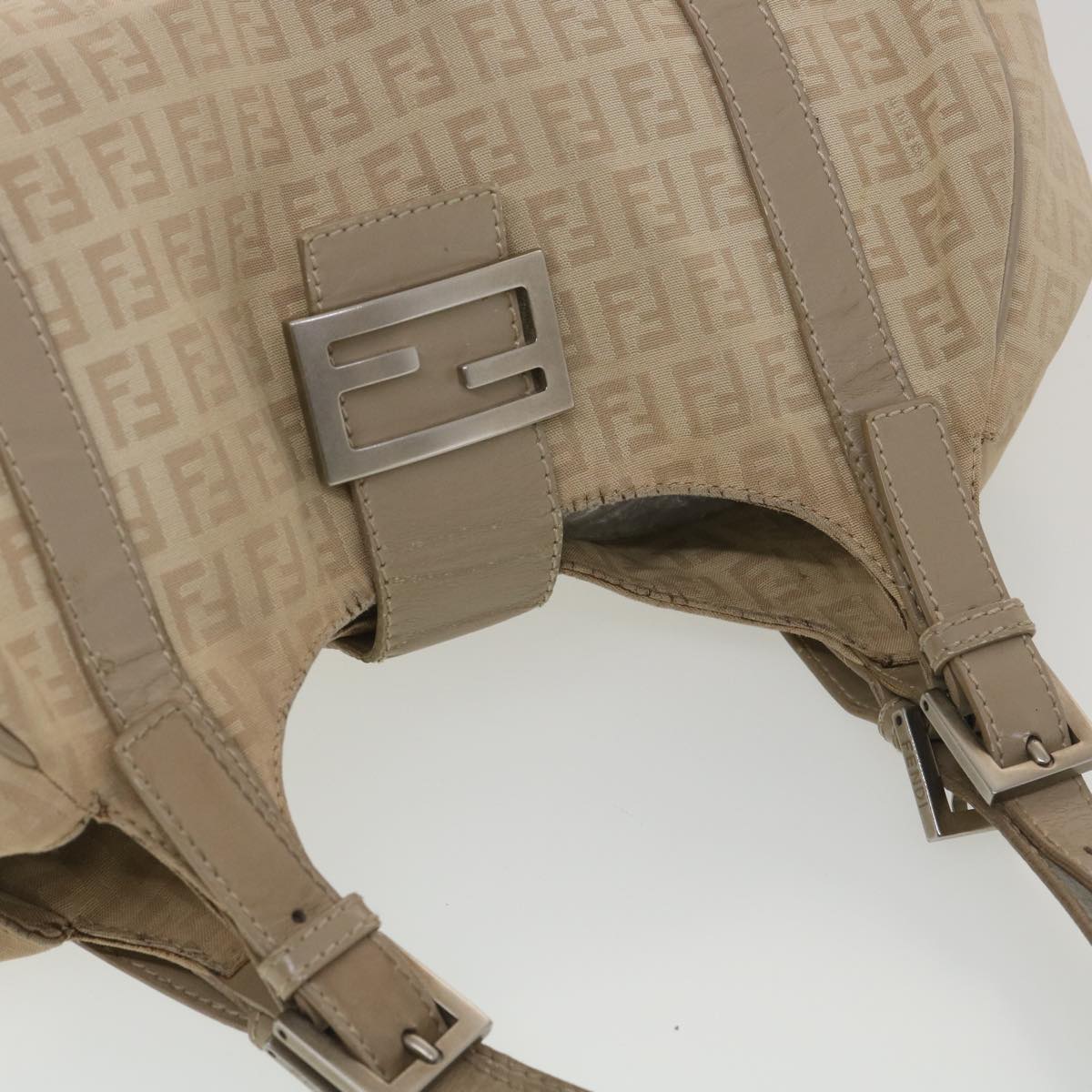 FENDI Zucchino Canvas Shoulder Bag Beige 2373-8BR091-KU7-048 Auth bs4404