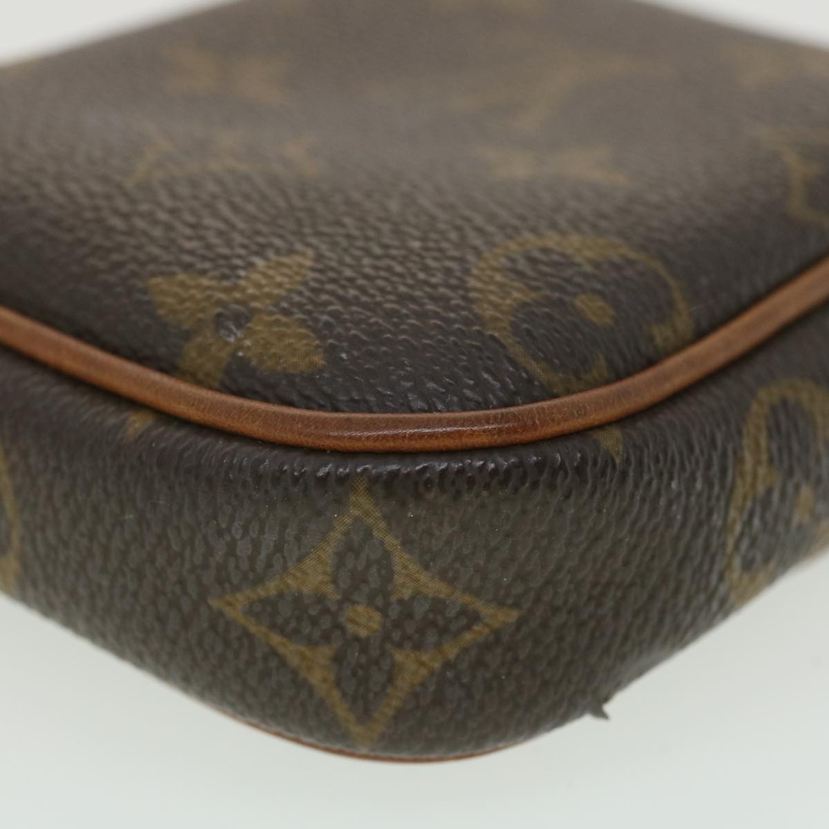 LOUIS VUITTON Monogram Pochette Cancun Shoulder Bag M60018 LV Auth bs4438