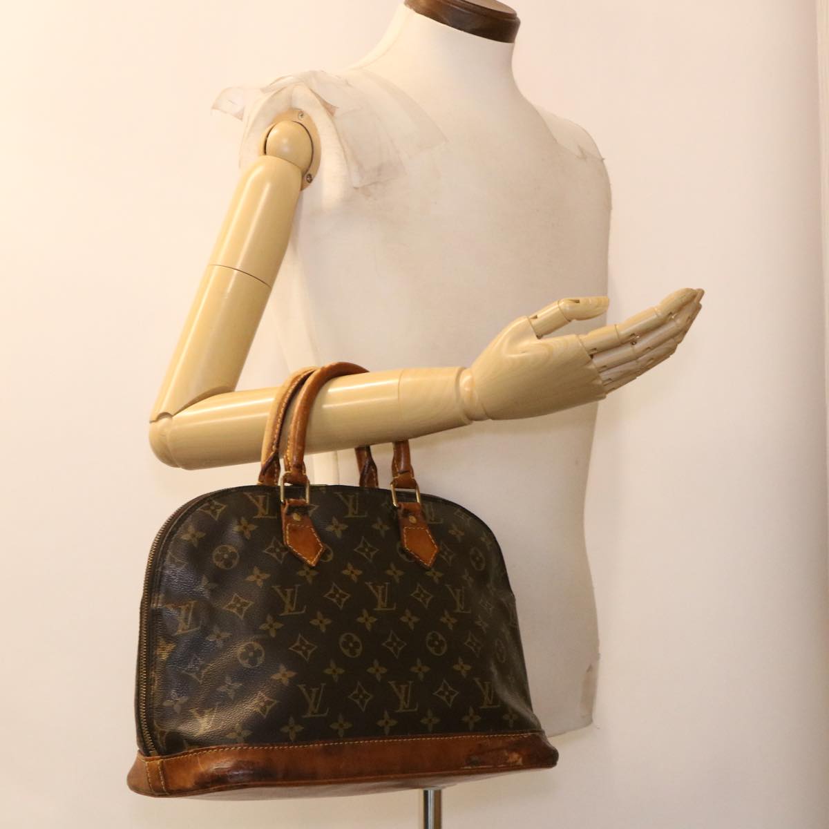 LOUIS VUITTON Monogram Alma Hand Bag M51130 LV Auth bs4572