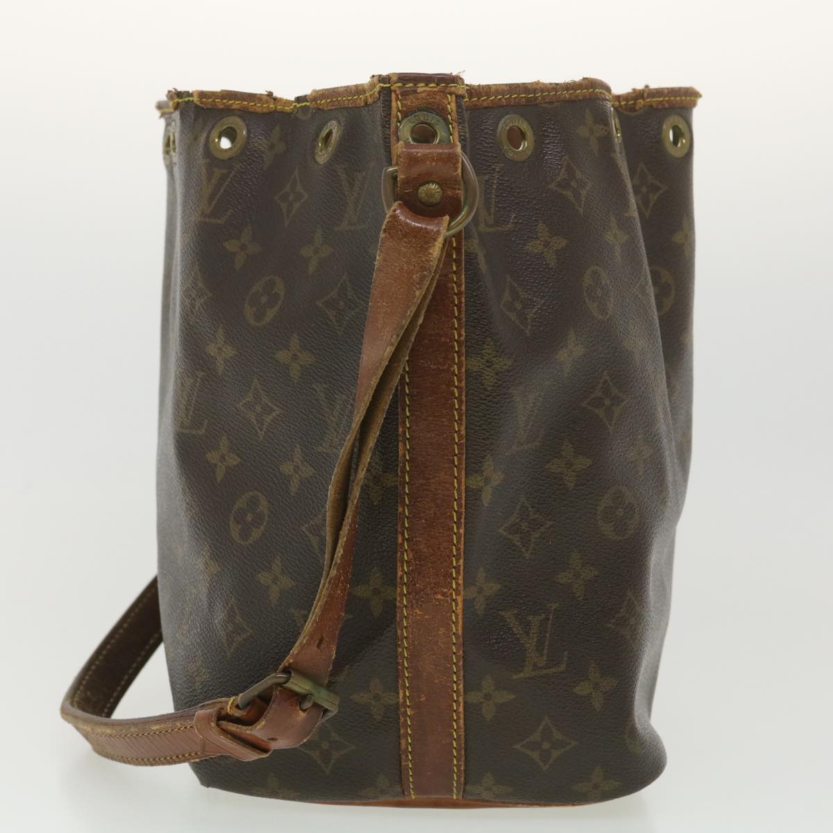 LOUIS VUITTON Monogram Petit Noe Shoulder Bag M42226 LV Auth bs4574