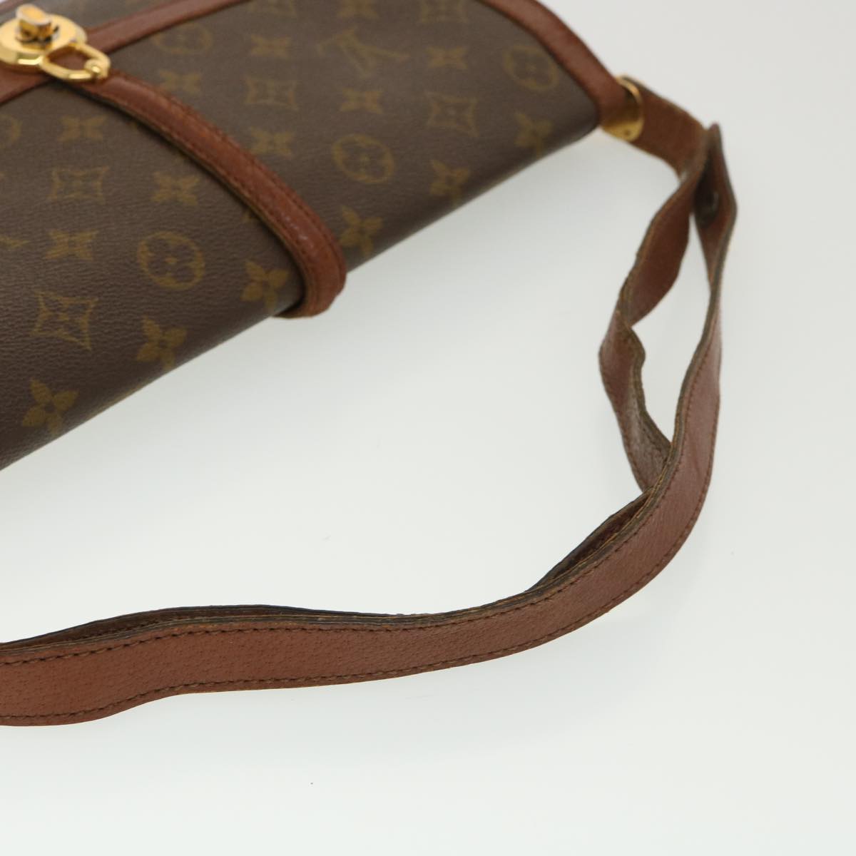 LOUIS VUITTON Monogram Sac Vendome Shoulder Bag M51414 LV Auth bs4736