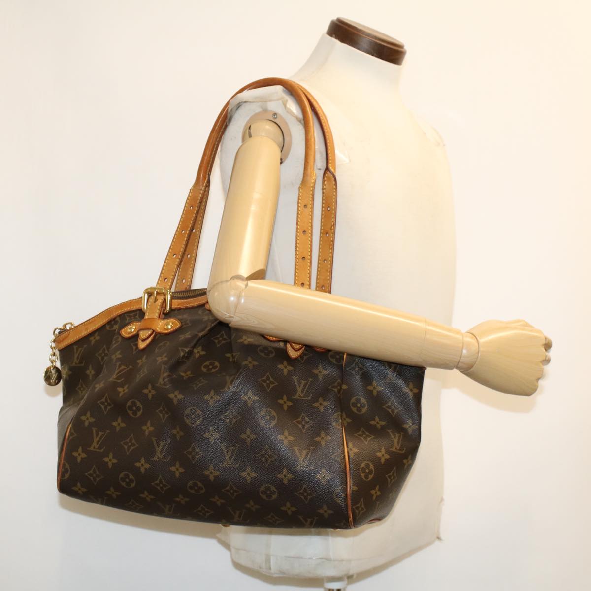 LOUIS VUITTON Monogram Tivoli GM Shoulder Bag M40144 LV Auth bs5129