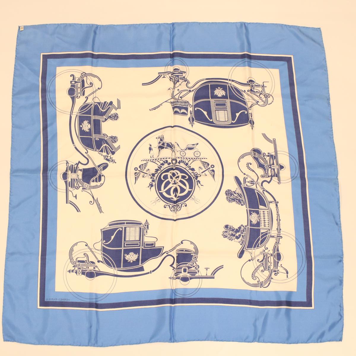 HERMES Carre 90 Scarf Silk White Auth bs5389