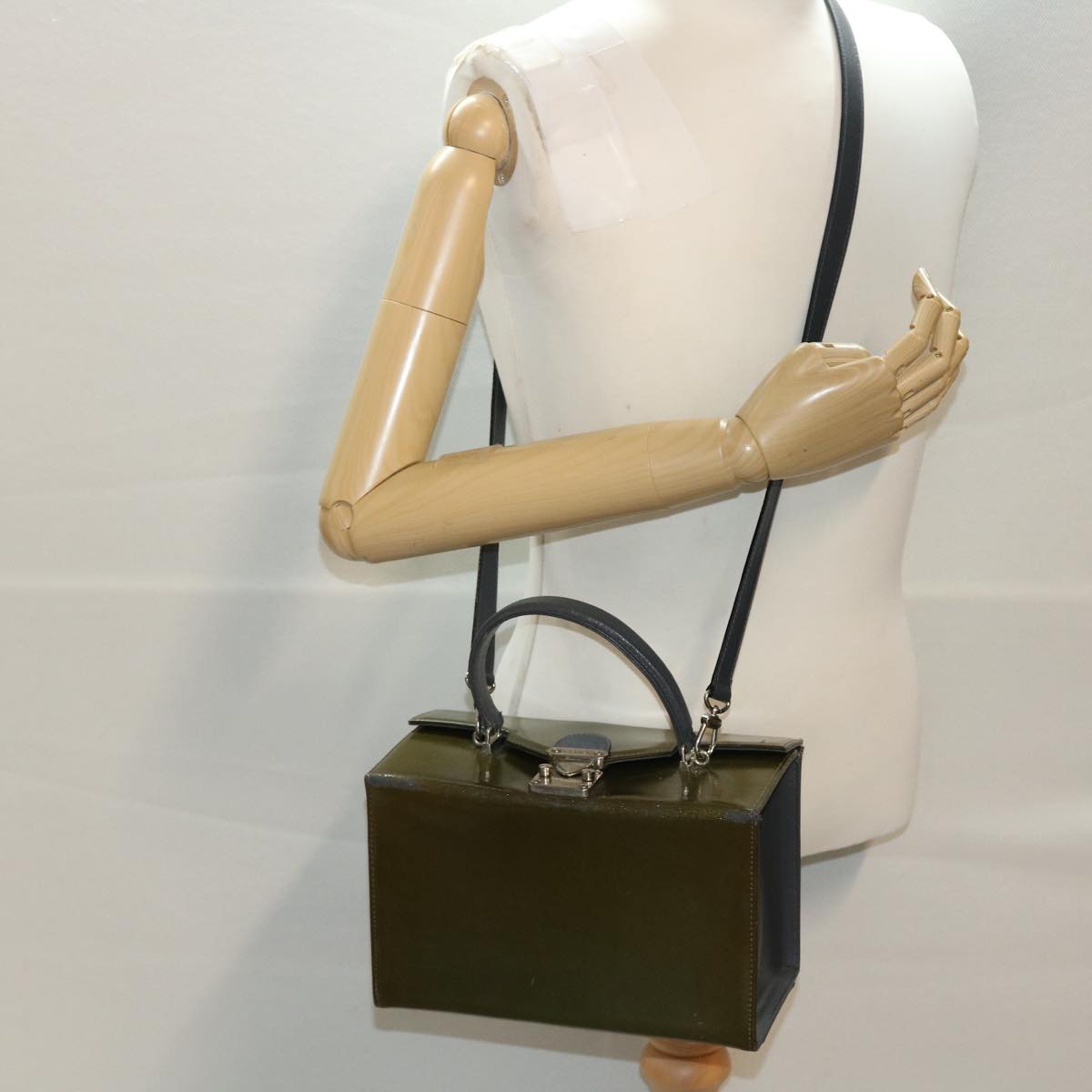 FENDI Shoulder Bag Leather 2way Khaki Auth bs5657