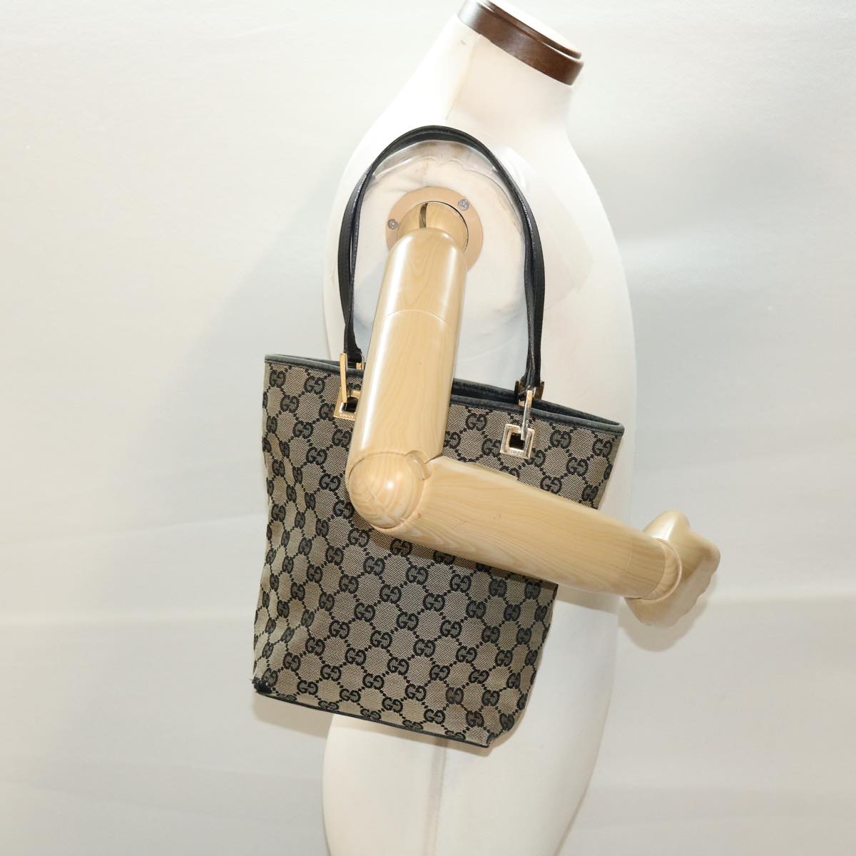 GUCCI GG Canvas Tote Bag Beige Auth bs5659