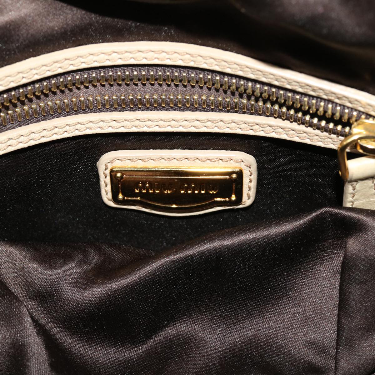 Miu Miu Shoulder Bag Leather Beige Auth bs5725