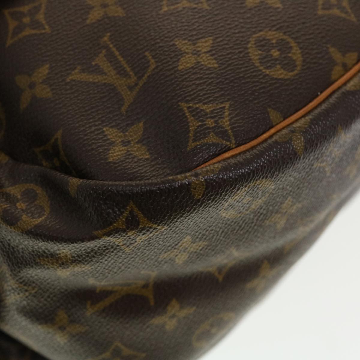 LOUIS VUITTON Monogram Saumur 35 Shoulder Bag M42254 LV Auth bs5936