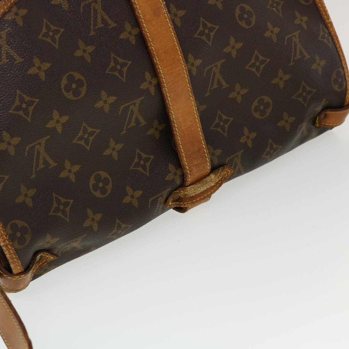 LOUIS VUITTON Monogram Saumur 35 Shoulder Bag M42254 LV Auth bs5936