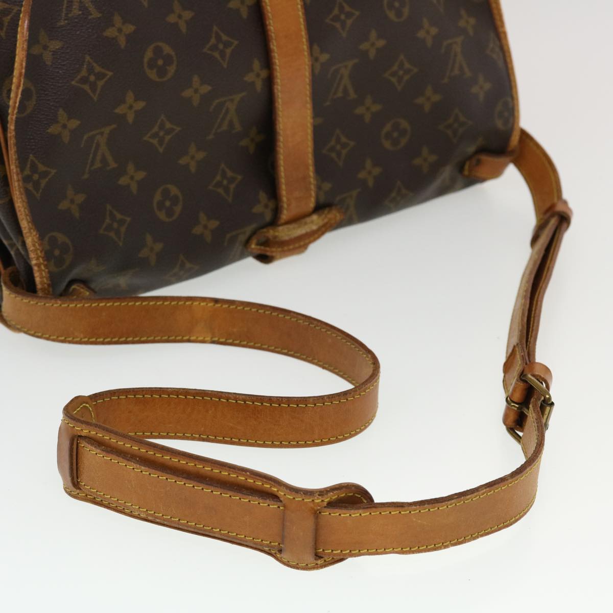 LOUIS VUITTON Monogram Saumur 35 Shoulder Bag M42254 LV Auth bs5936