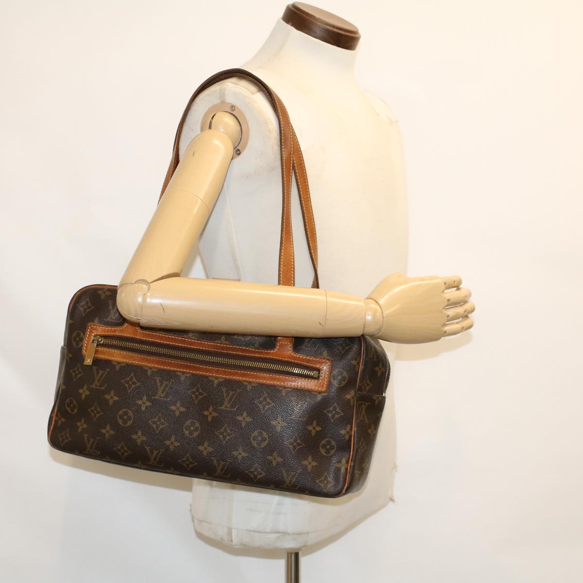 LOUIS VUITTON Monogram Cite GM Hand Bag M51181 LV Auth bs6234