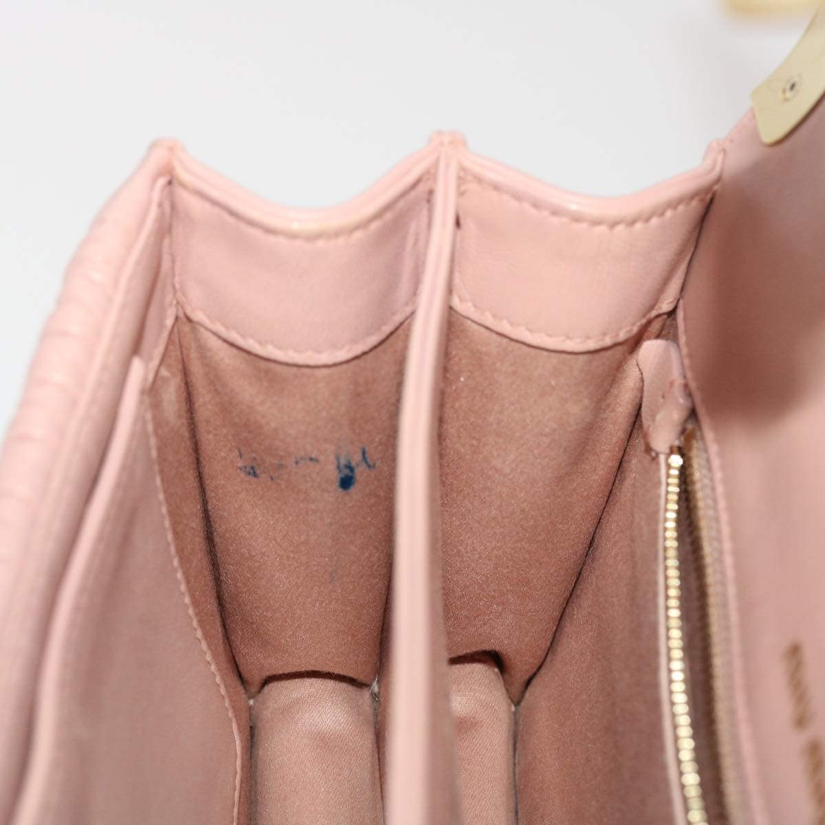 Miu Miu Materasse Chain Confidential Shoulder Bag Leather Pink Auth bs6358