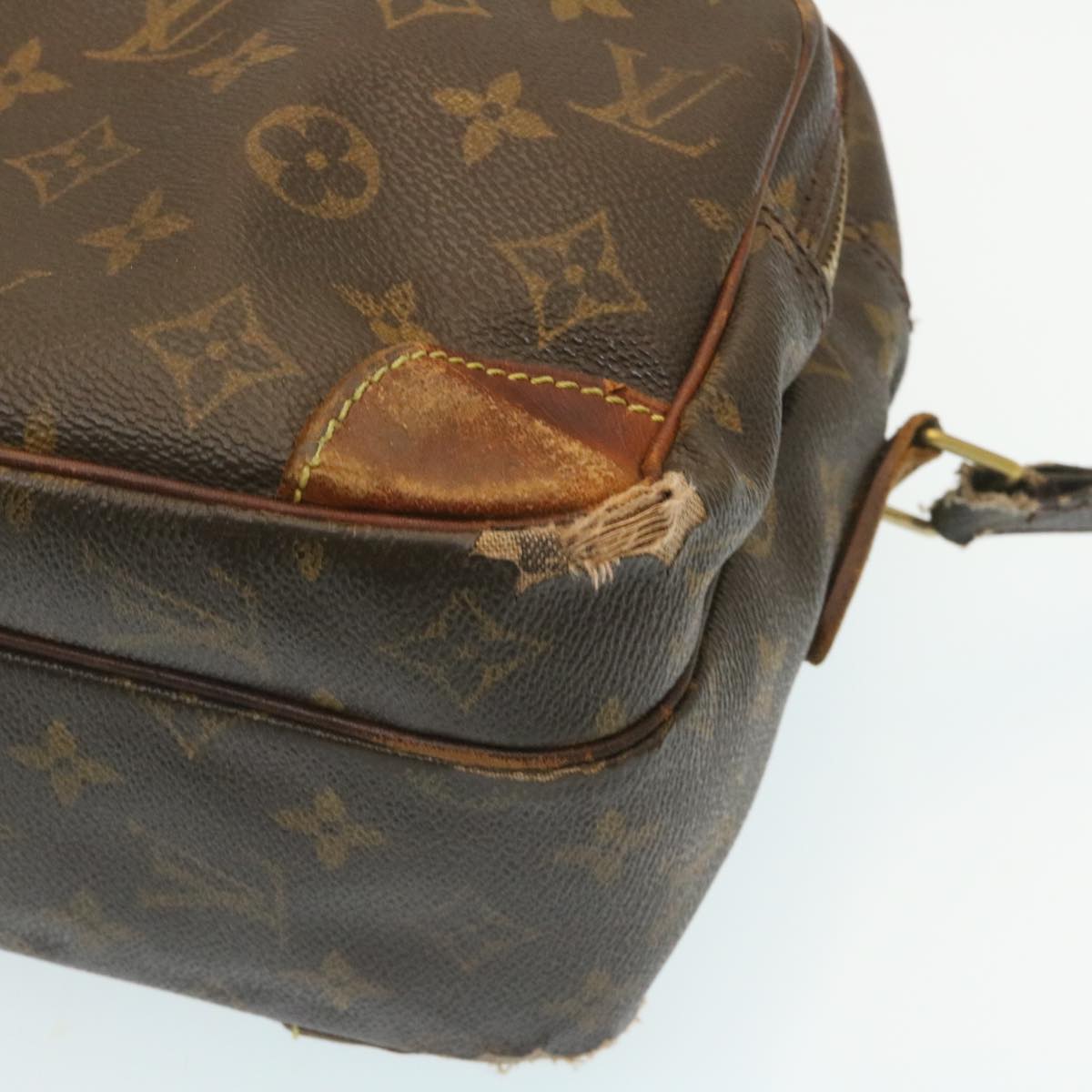 LOUIS VUITTON Monogram Nile Shoulder Bag M45244 LV Auth bs660