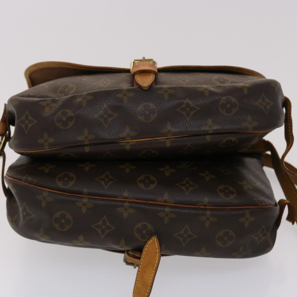 LOUIS VUITTON Monogram Saumur 30 Shoulder Bag M42256 LV Auth bs6705