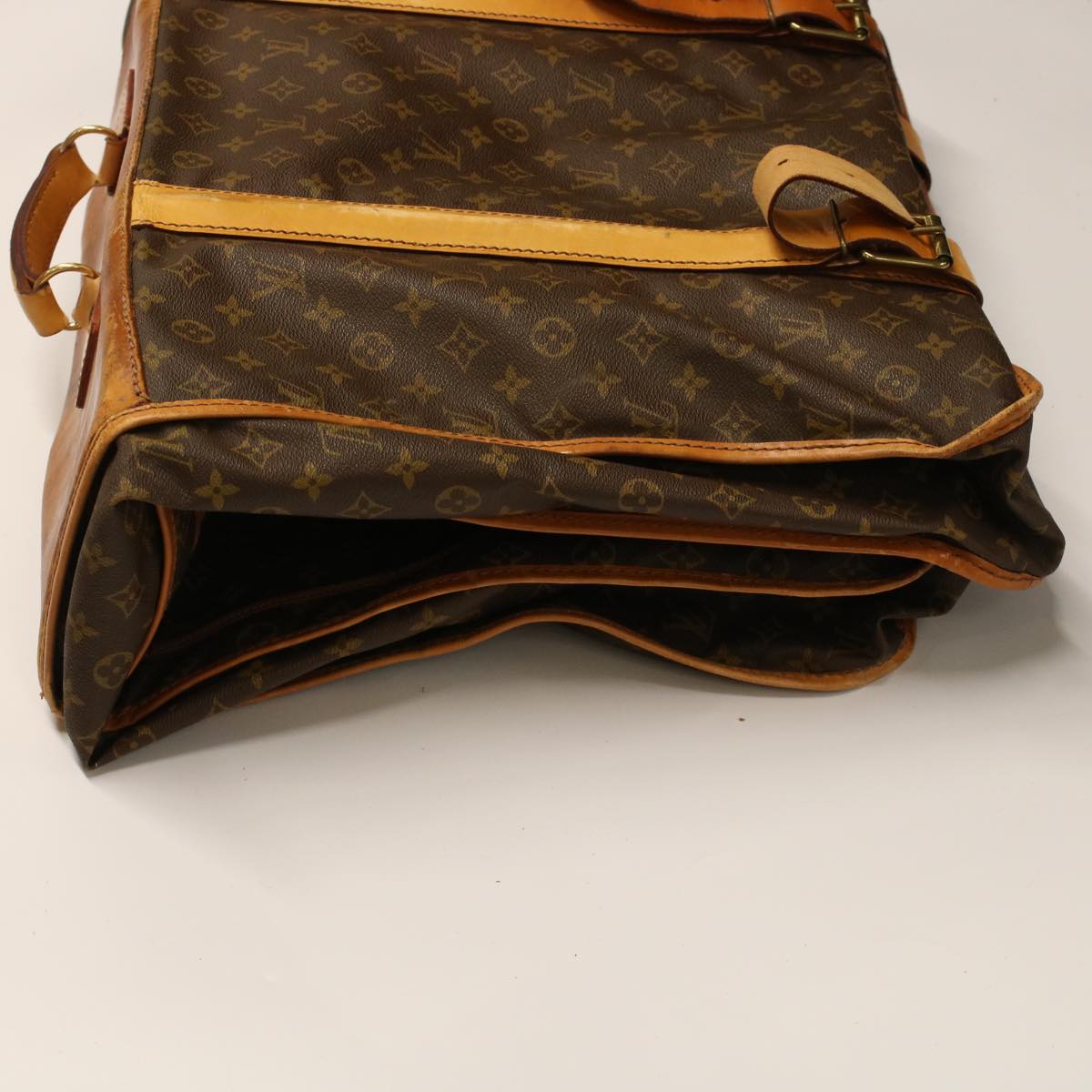 LOUIS VUITTON Monogram Suter Garment Cover M23522 LV Auth bs6833