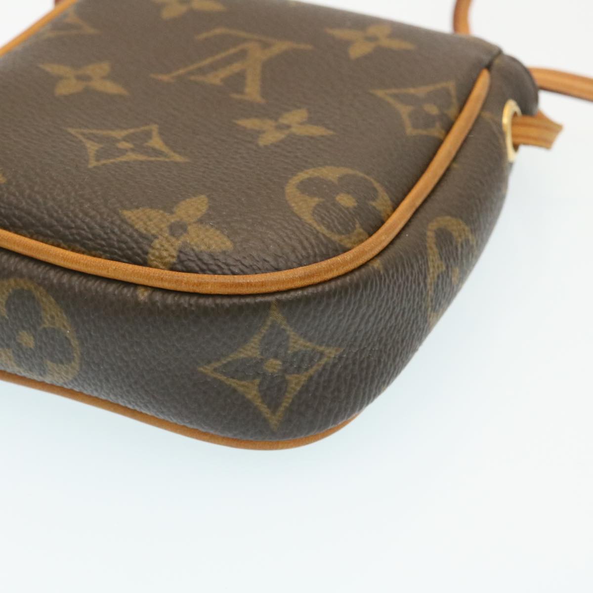 LOUIS VUITTON Monogram Pochette Cancun Shoulder Bag M60018 LV Auth bs696