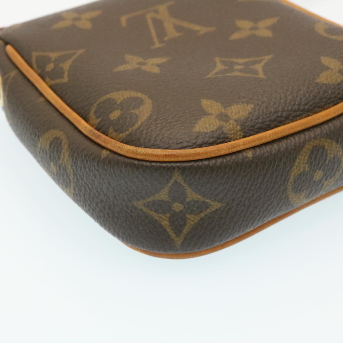 LOUIS VUITTON Monogram Pochette Cancun Shoulder Bag M60018 LV Auth bs696