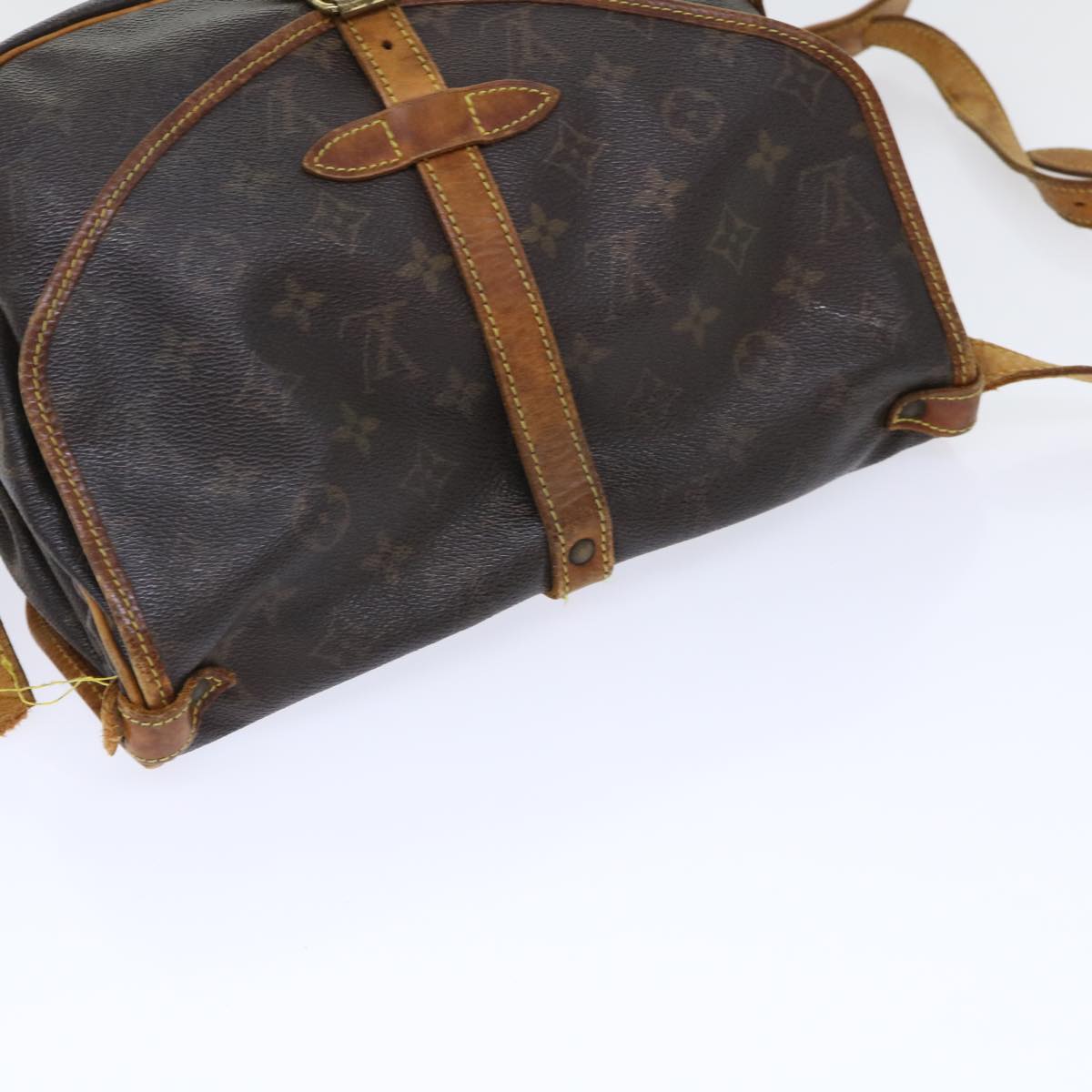 LOUIS VUITTON Monogram Saumur 30 Shoulder Bag M42256 LV Auth bs7298