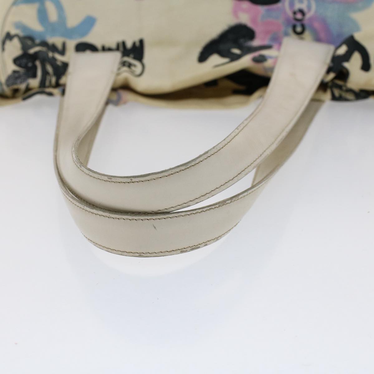 CHANEL Shoulder Bag Canvas White CC Auth bs7506