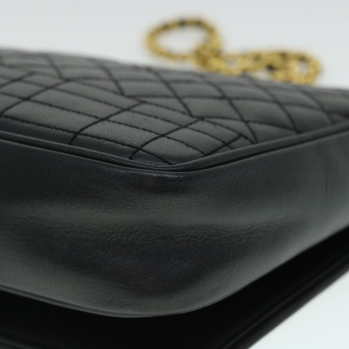 Gianni Versace Chain Shoulder Bag Leather Black Auth bs8009