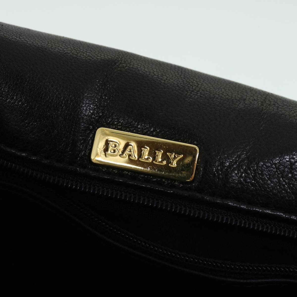 BALLY Quilted Shoulder Bag Leather Black Auth bs8024