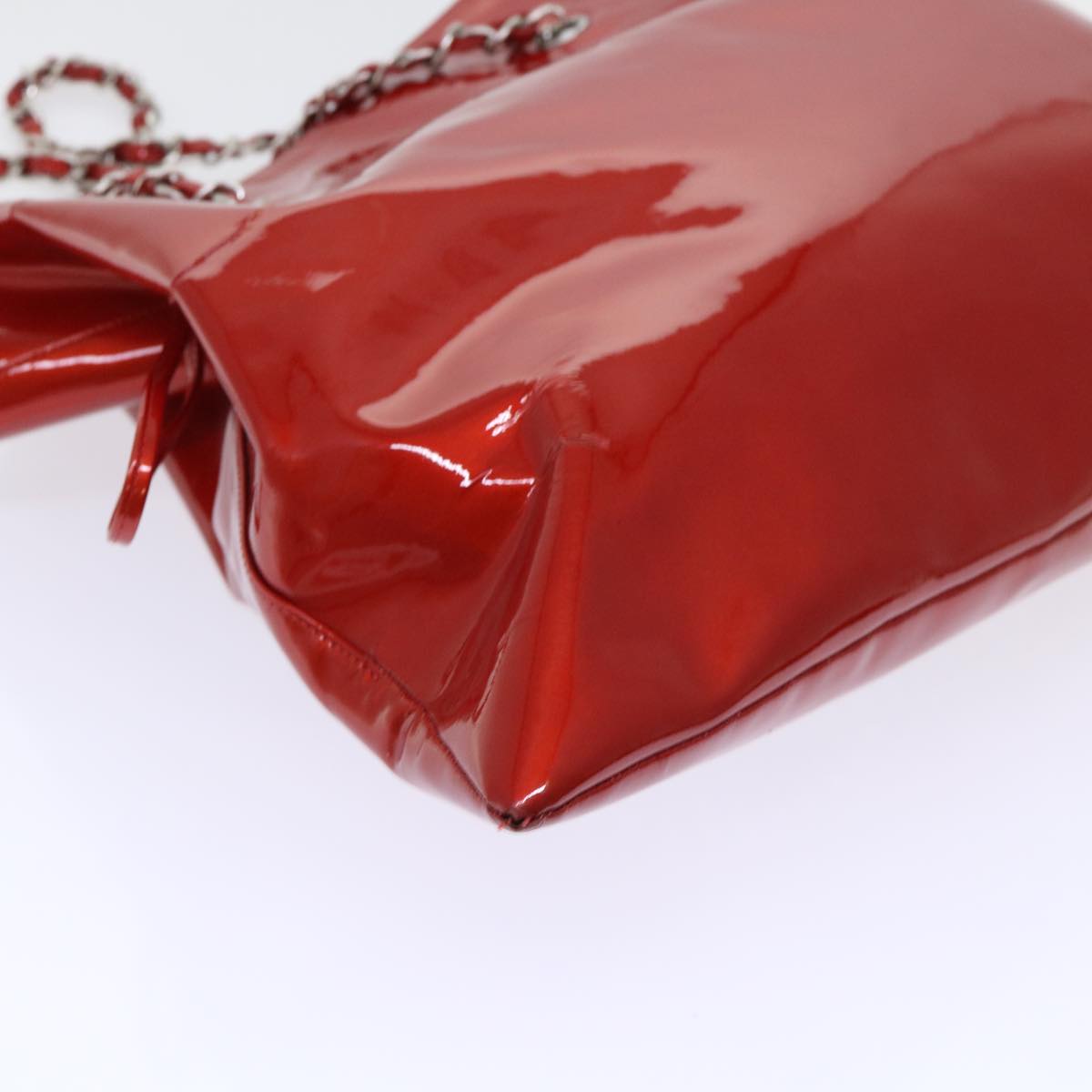 CHANEL Chain Shoulder Bag Patent leather Red CC Auth bs8026