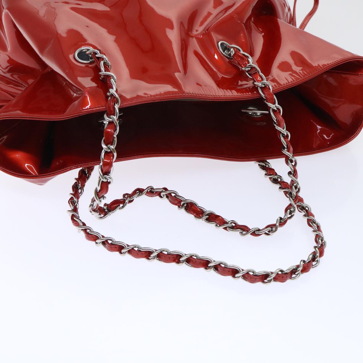 CHANEL Chain Shoulder Bag Patent leather Red CC Auth bs8026